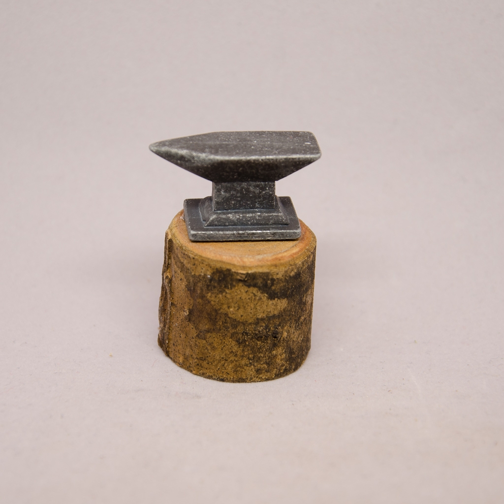 Krippenzubehör - Amboss & Zinn Krippenzubehör - Amboss & Zinn