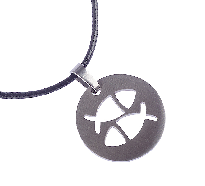 Halskette - Runder Anhänger mit Fischen Halskette - Runder Anhänger mit Fischen