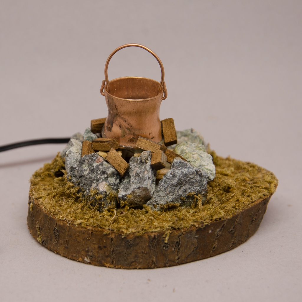 Krippenzubehör - Lagerfeuer mit Topf Krippenzubehör - Lagerfeuer mit Topf