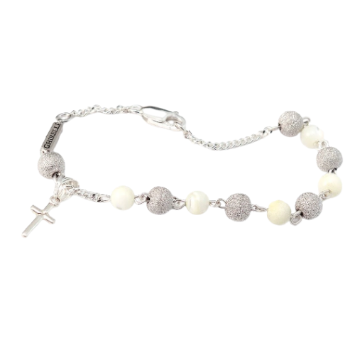 Armband - Silberfarbene & helle Perle Armband - Silberfarbene & helle Perle