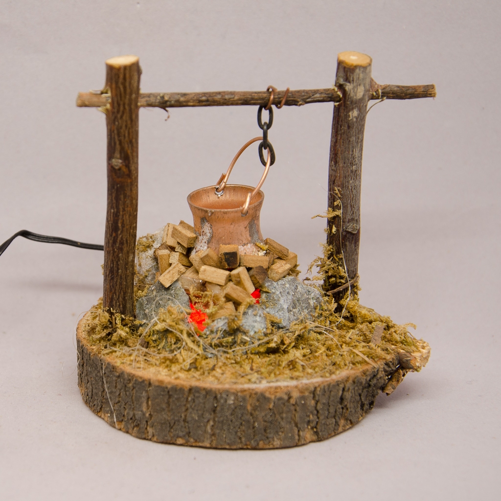 Krippenzubehör  Lagerfeuer mit Baumstämme Krippenzubehör  Lagerfeuer mit Baumstämme